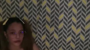 Host Rambut Kuncir Nyepong Dildo Colmek