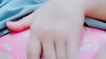 Jesy Linn Elus-elus Memek CD Pink